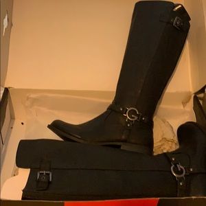 Guess boots size 10